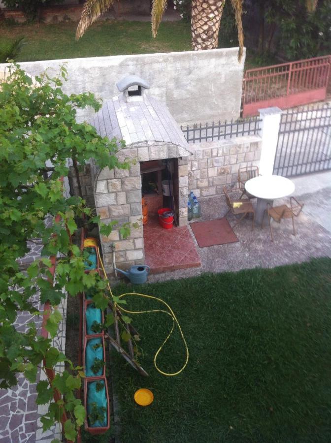 Apartments Avdic Sutomore Exterior photo