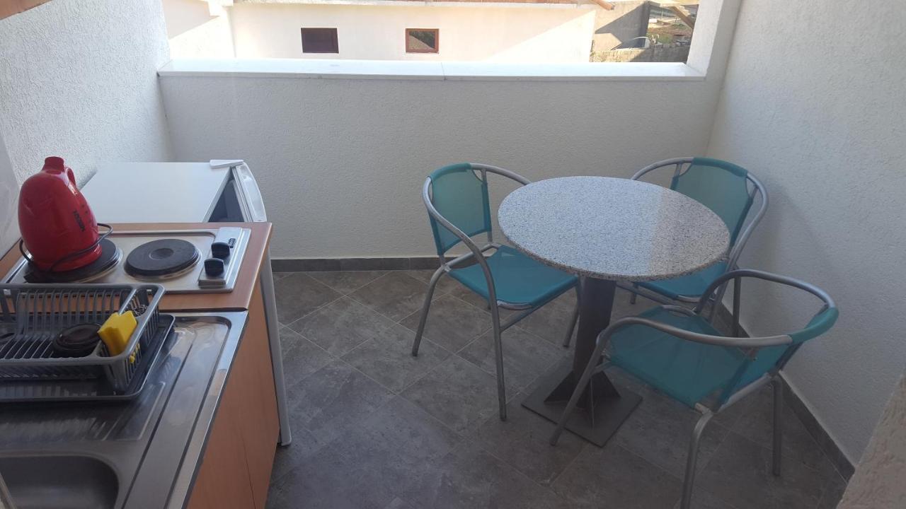 Apartments Avdic Sutomore Exterior photo